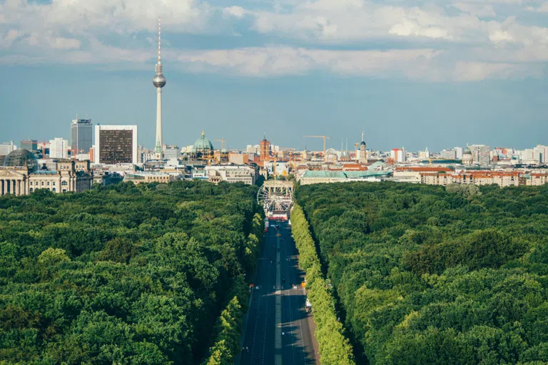 Berlin nach Kfz-Zulassung online unterwegs