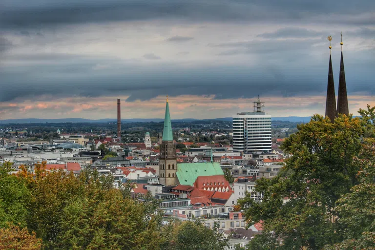 Bielefeld als lokaler Bezug für Kfz-Zulassung online Bielefeld