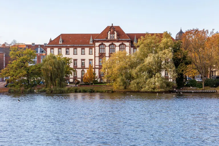 Kiel als lokaler Bezug für Kfz-Zulassung online Kiel