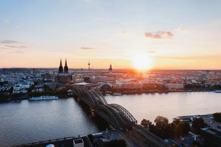 Köln als lokaler Bezug für Kfz-Zulassung online Köln